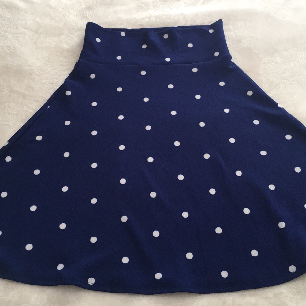 NWOT medium Lularoe navy and white polka dot azure, soft and flowy, super cute!